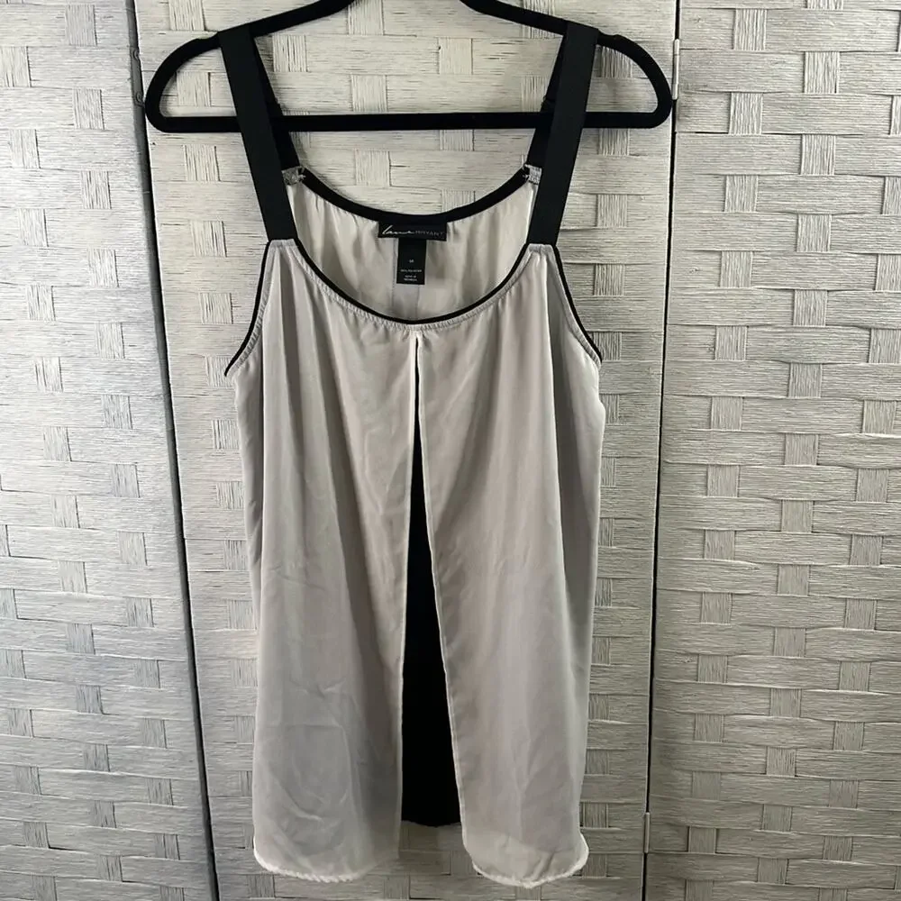 Lane Bryant black-and-white sleeveless, blouse  lightweight, feminine, plus size